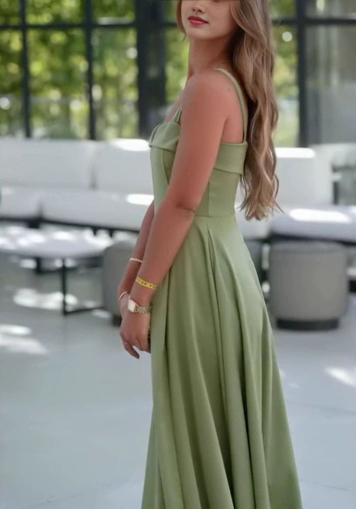 Robe cérémonie vert sauge